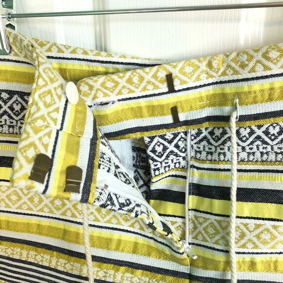 Ann Taylor LOFT The Riviera Short Size 6 Yellow Boho Tribal Stripes Brocade - Picture 3 of 8